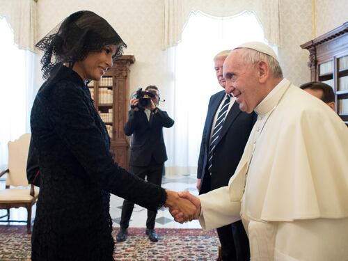 Melania Trump incontra Papa Francesco