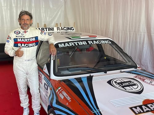 "Ho lottato per difendere mia madre". L'ex campione di rally massacrato di botte dai ladri