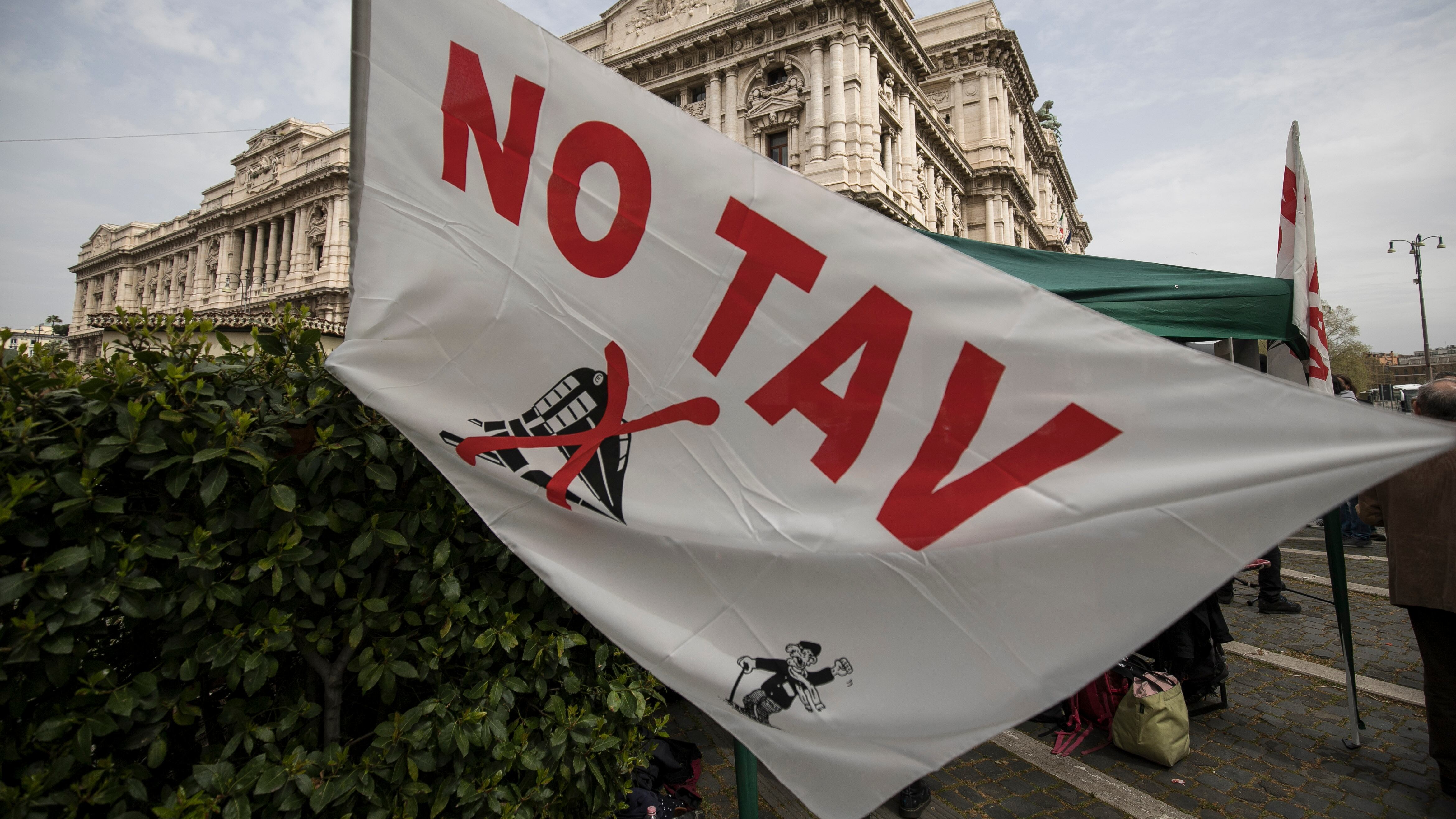 I No Tav rompono con il Movimento Cinque Stelle