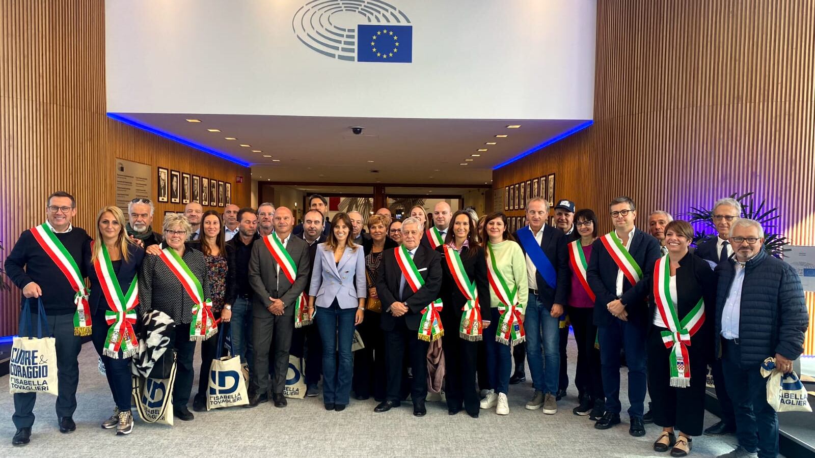 Sindaci e assessori a scuola d'Europa per dare la caccia ai fondi del Pnrr