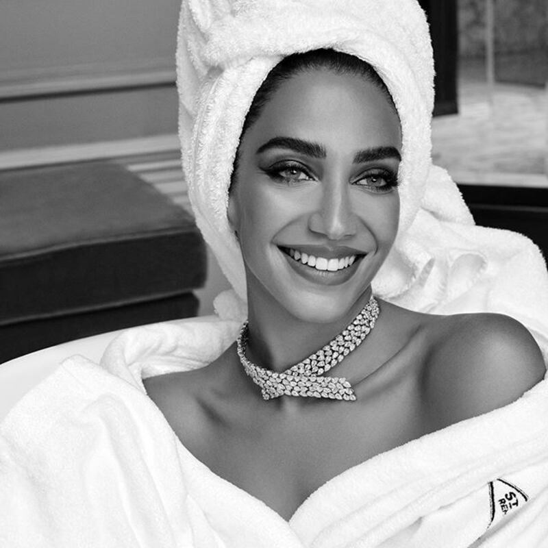 Jessica Kahawaty incantevole su Instagram 10