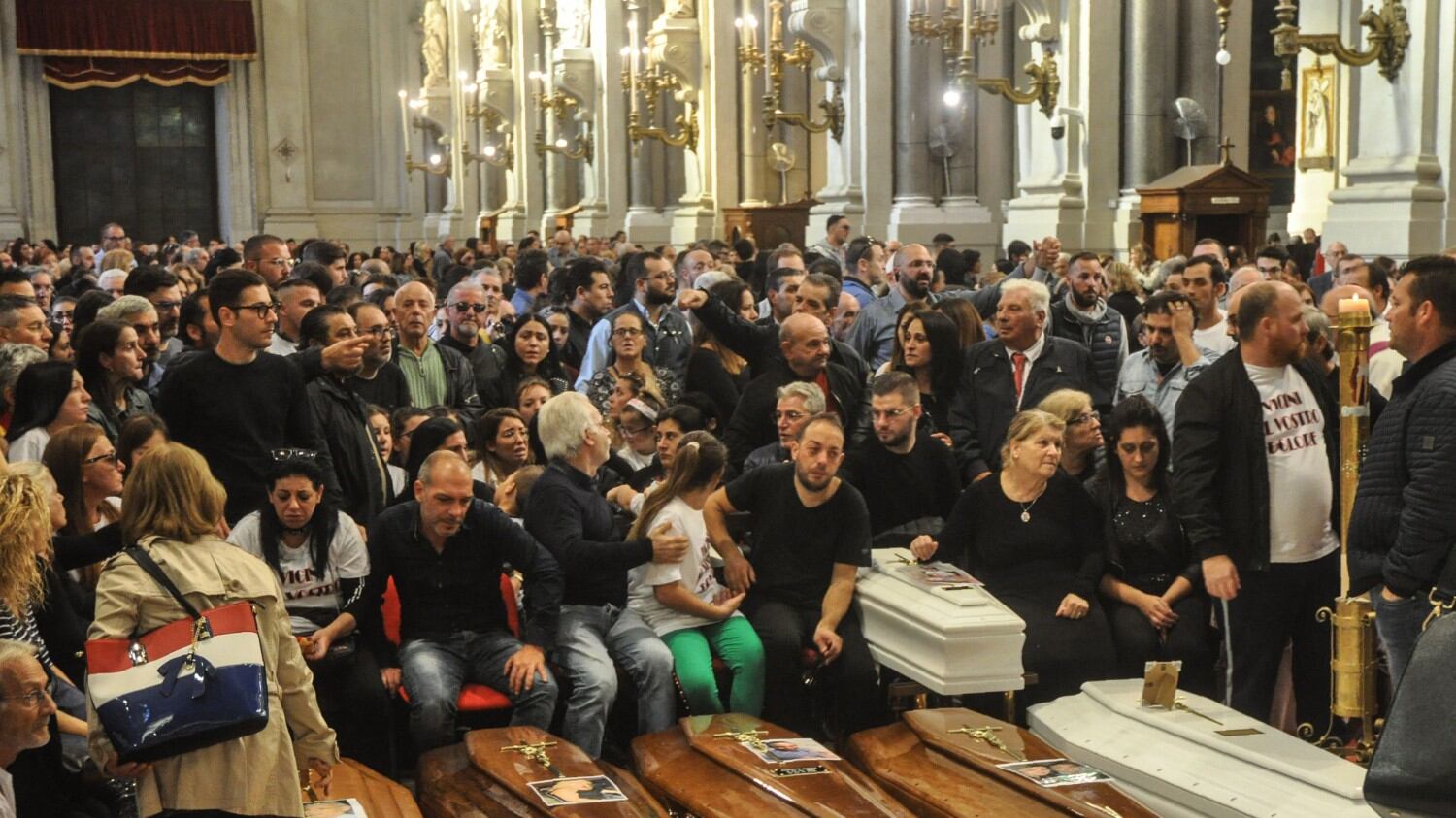Casteldaccia, l'urlo dei parenti delle vittime: "Lo Stato ci ha abbandonato"