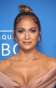Jennifer Lopez hot in rosa carne 13