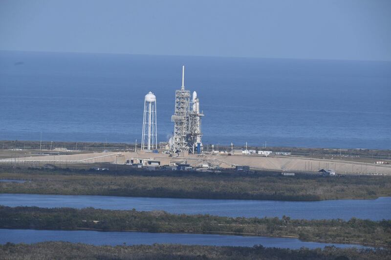 Parte il bus spaziale di Space X 11