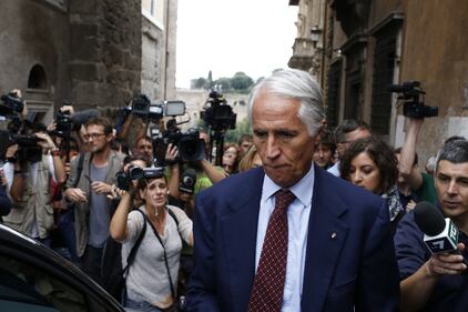 Salta l'incontro con la Raggi: Malagò lascia il Campidoglio 12
