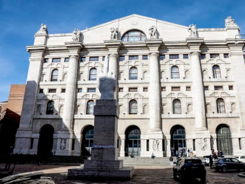 Piazza Affari regina delle Borse e c'è la spinta maxi-dividendi