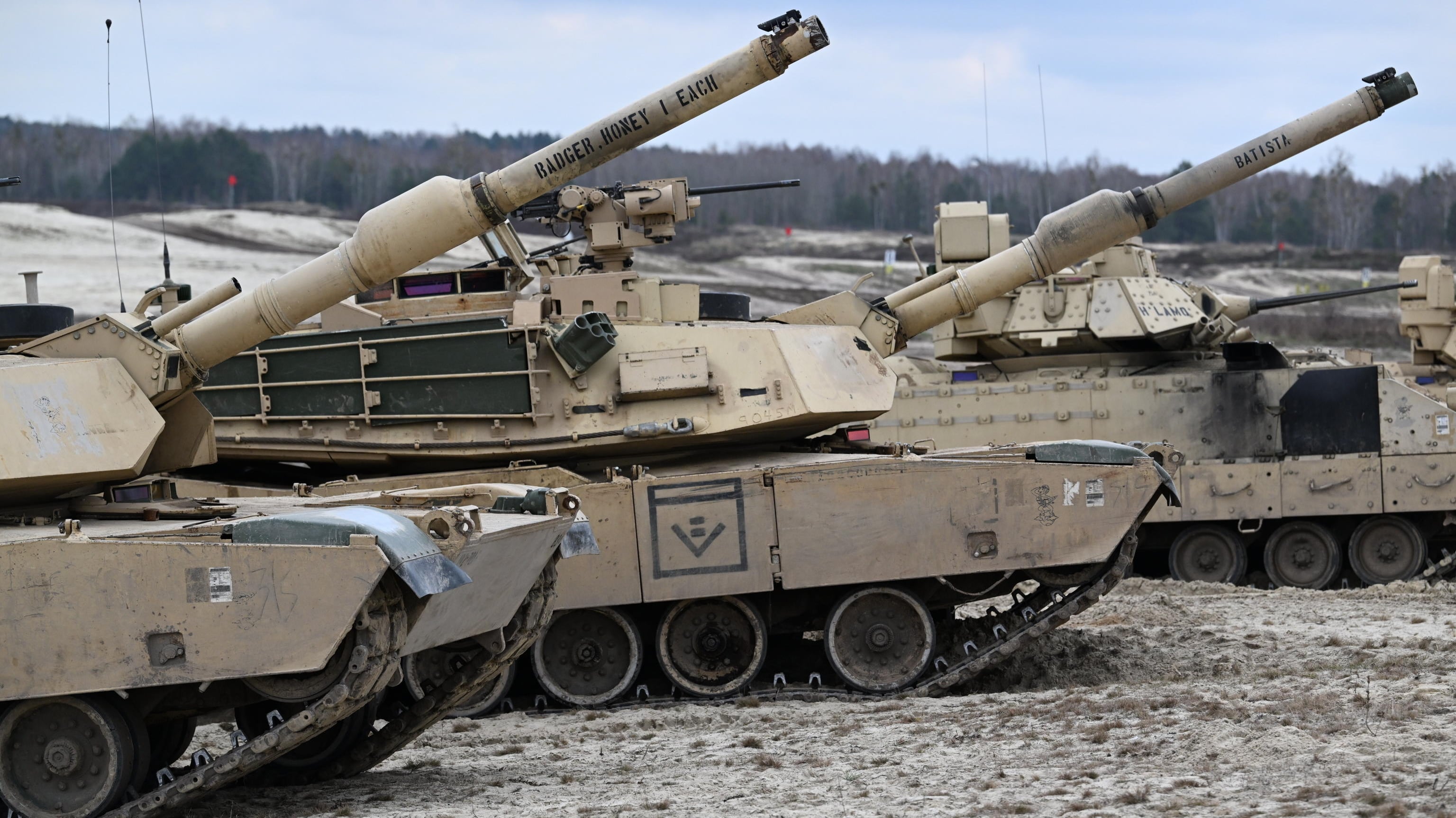 Tank K2 e lanciarazzi Homar-K: così la Nato blinda il lato est