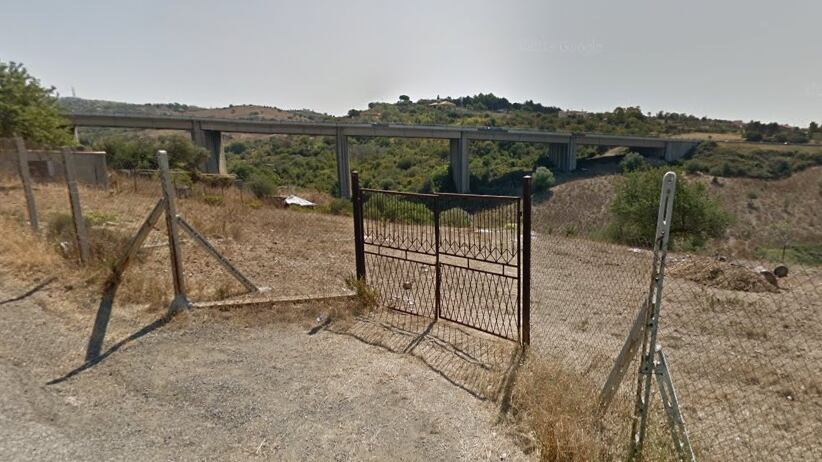 Civitavecchia, muore lanciandosi dal cavalcavia dell’autostrada