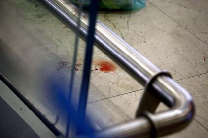Milano, i soccorsi dopo l'aggressione in centrale 13