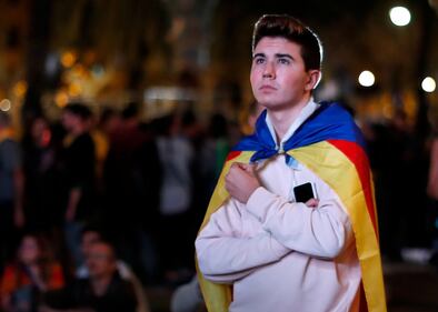 La delusione dei catalani dopo le parole di Puigdemont 6