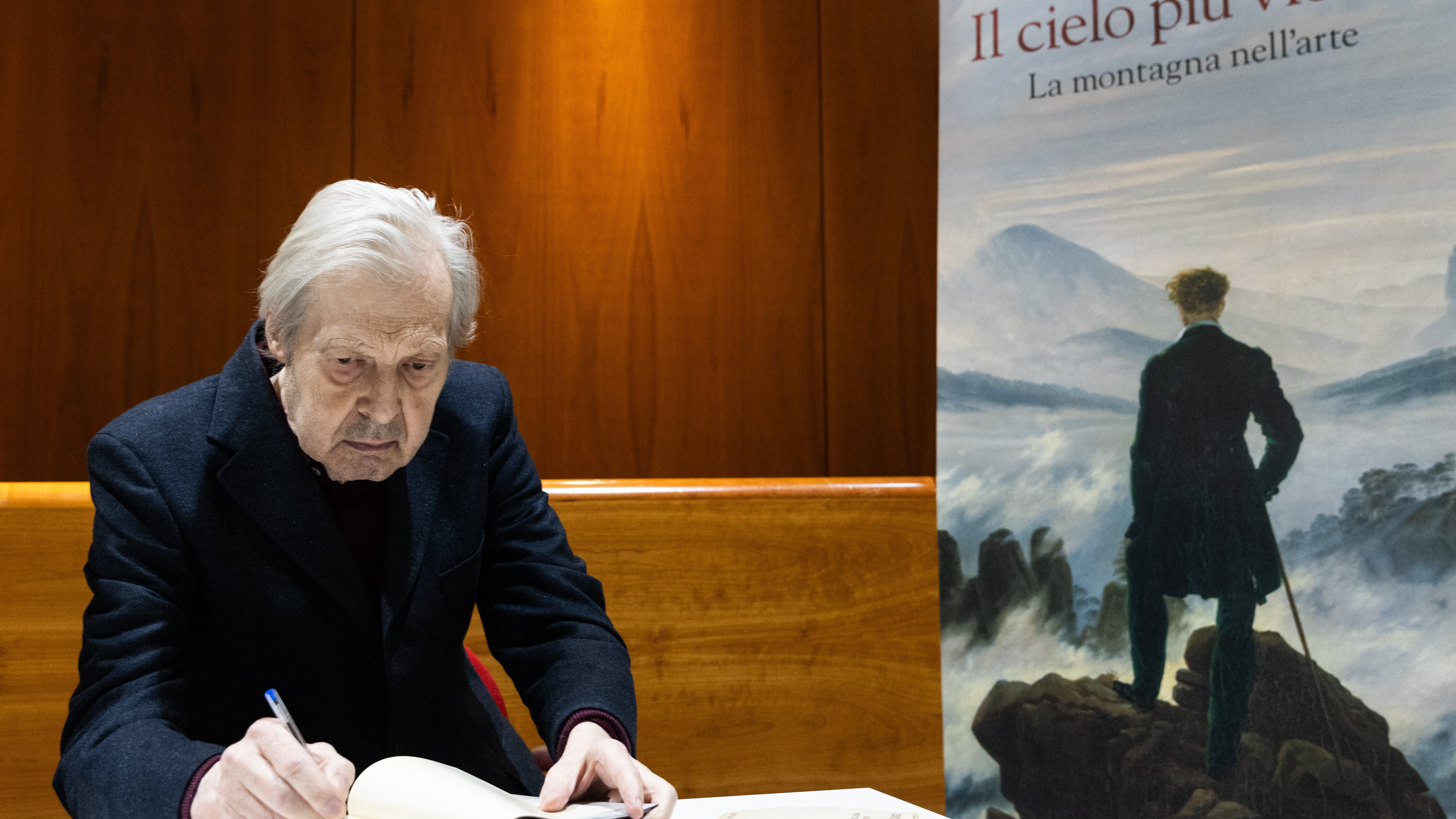 Sgarbi torna al Salone del Libro: "L'arte è libertà davanti ai conflitti"
