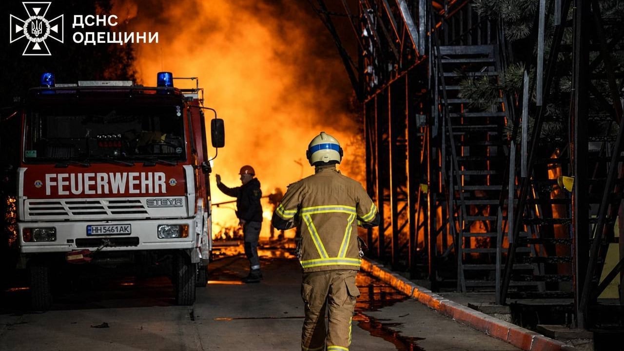 Duro colpo a Mosca: Kiev bombarda le raffinerie russe