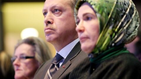 La vita nel lusso di Ermine Erdogan: la moglie del "Sultano"