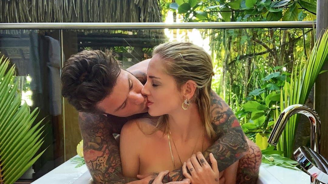 La rivelazione di Fedez sui selfie: "Ecco chi scatta le nostre foto"