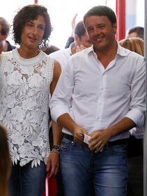 Renzi vota a Pontassieve con la moglie Agnese 11