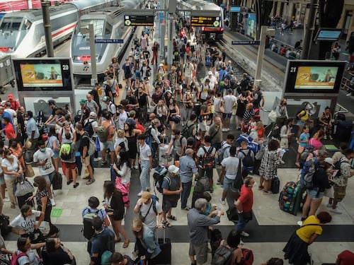 Fontana cambia marcia: "Trenord, a noi il controllo"