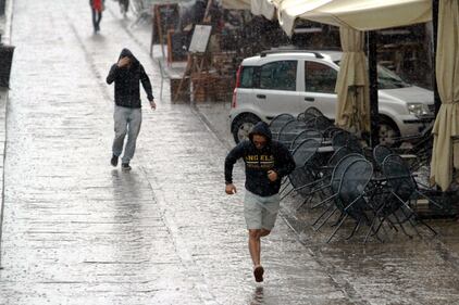 Improvviso temporale a Milano 2
