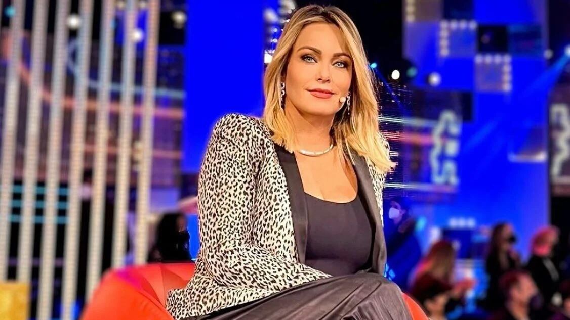 "Vi dico chi vincerà il Gf vip". La rivelazione della moglie di Bonolis