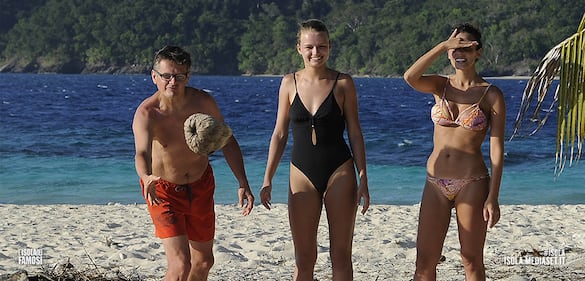 Mercedesz Henger all'Isola dei Famosi: le foto più belle 10