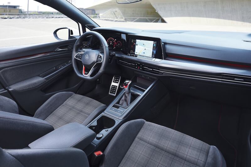Foto volkswagen golf gti mt ultimate 2