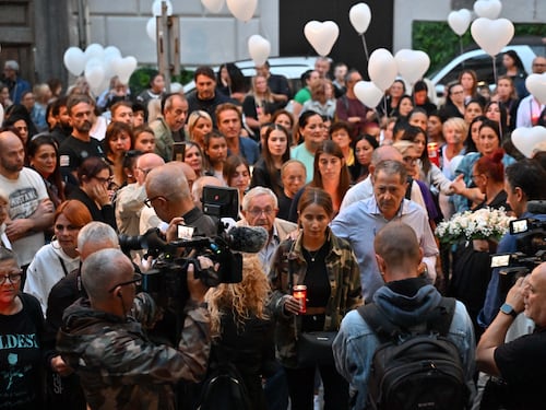 Morta uccisa da una statuetta, la fiaccolata organizzata per Chiara Jaconis a Napoli