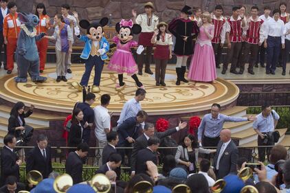 Shangai, apre il primo Disneyland cinese  23