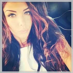 Nabilla Benattia, successo in rete 9