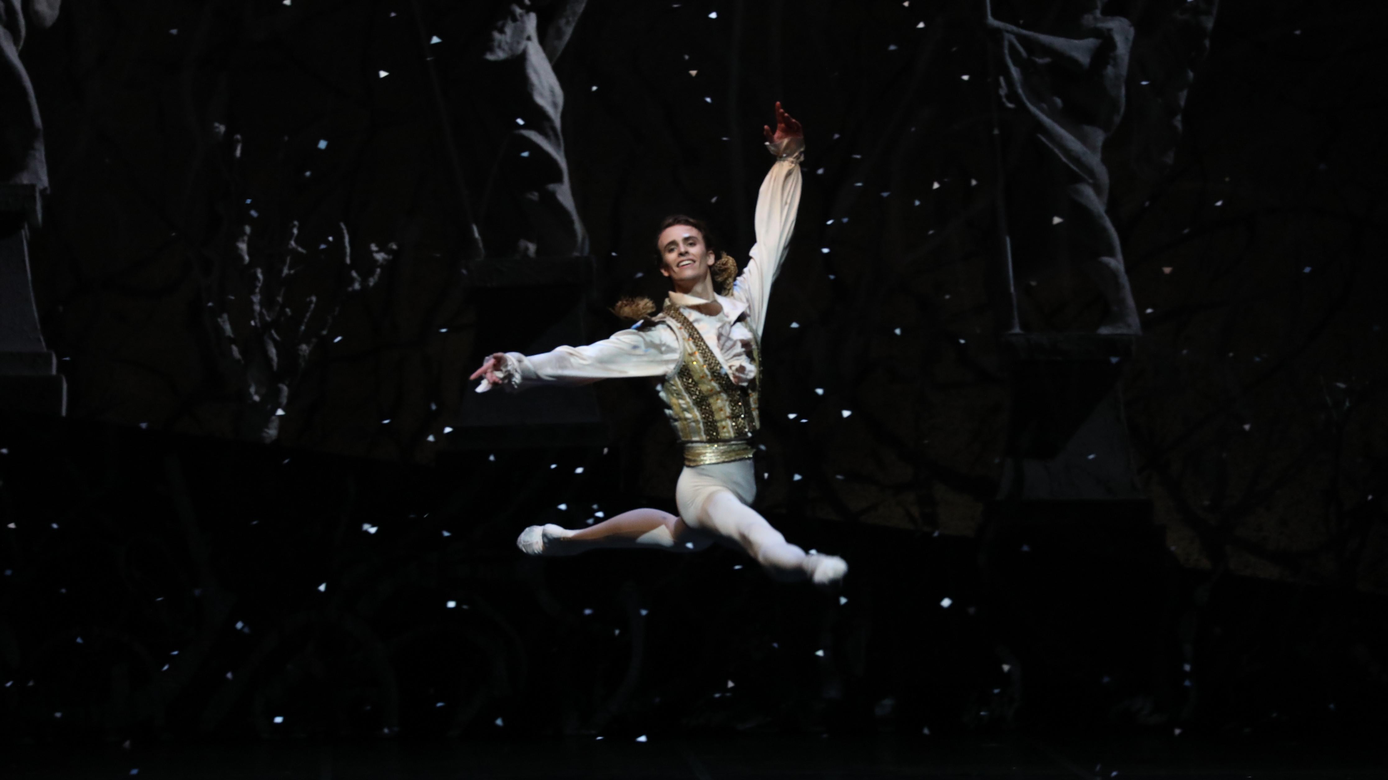 Lo Schiaccianoci alla Scala (ri)apre questa sera la Stagione del Balletto