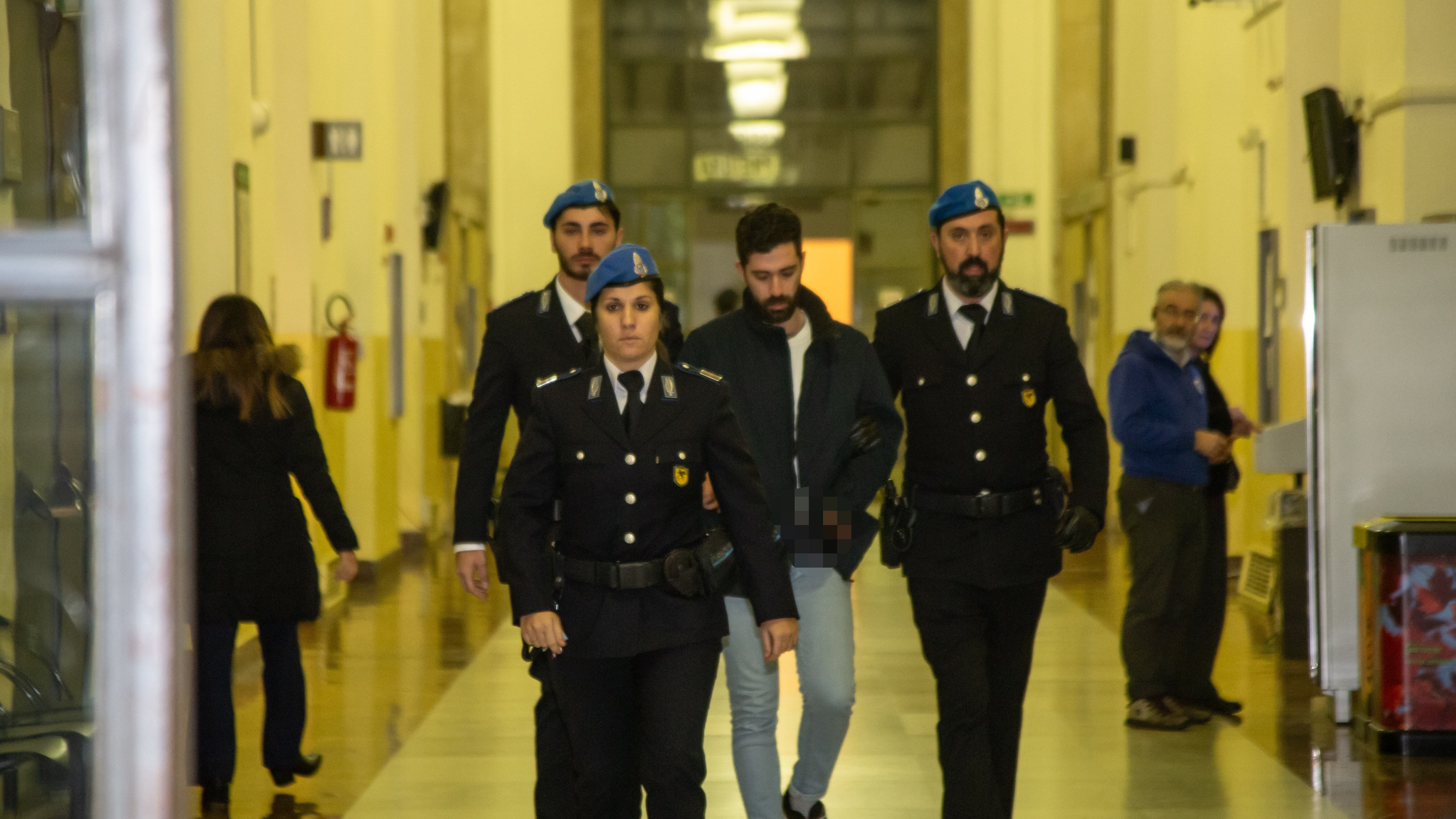 Il sangue e la stanza "illuminata a giorno col luminol": nel processo a Impagnatiello parla la Scientifica