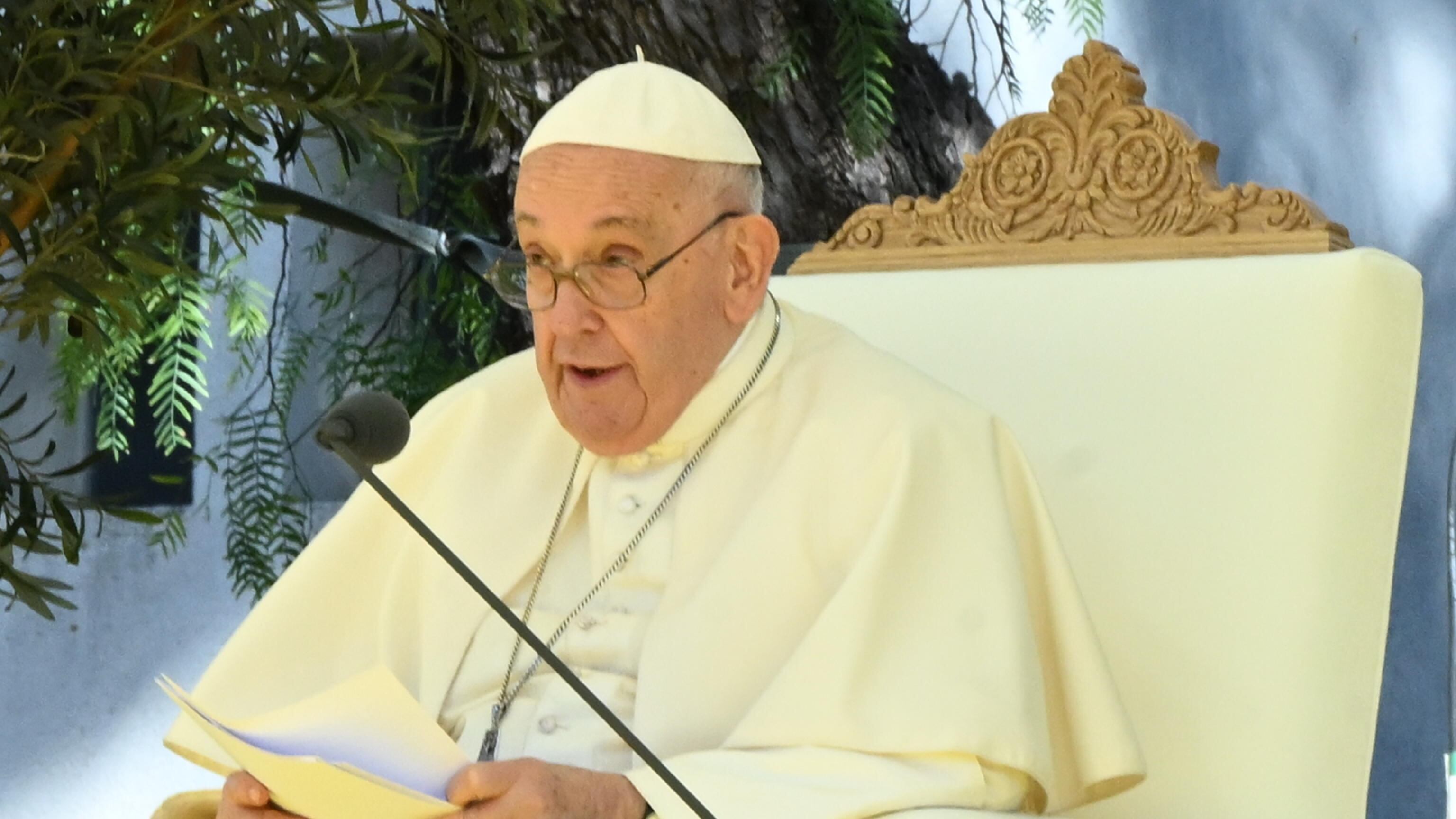 Politica, nuovo Concilio, tradizionalisti: Bergoglio (di nuovo) a ruota libera