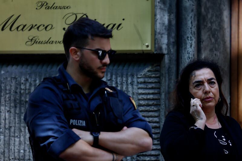 Attivisti di Ultima generazione imbrattano il ministero del Lavoro 1