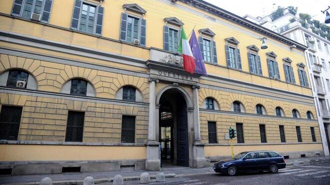 Milano, ragazzo si lancia dalla finestra della Questura: morto sul colpo