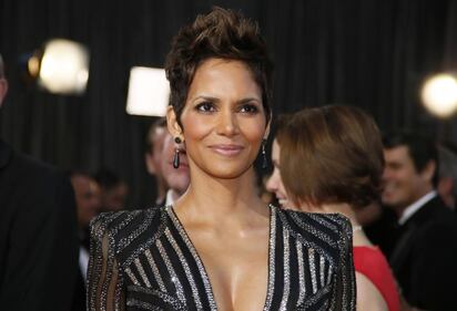 Halle Berry, 50 anni hot: le foto 10