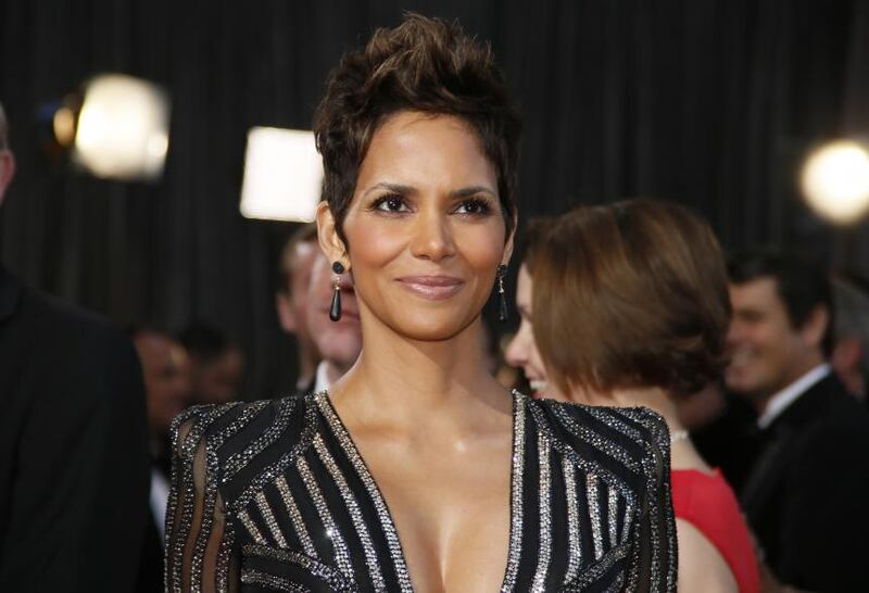 Halle Berry, 50 anni hot: le foto 10