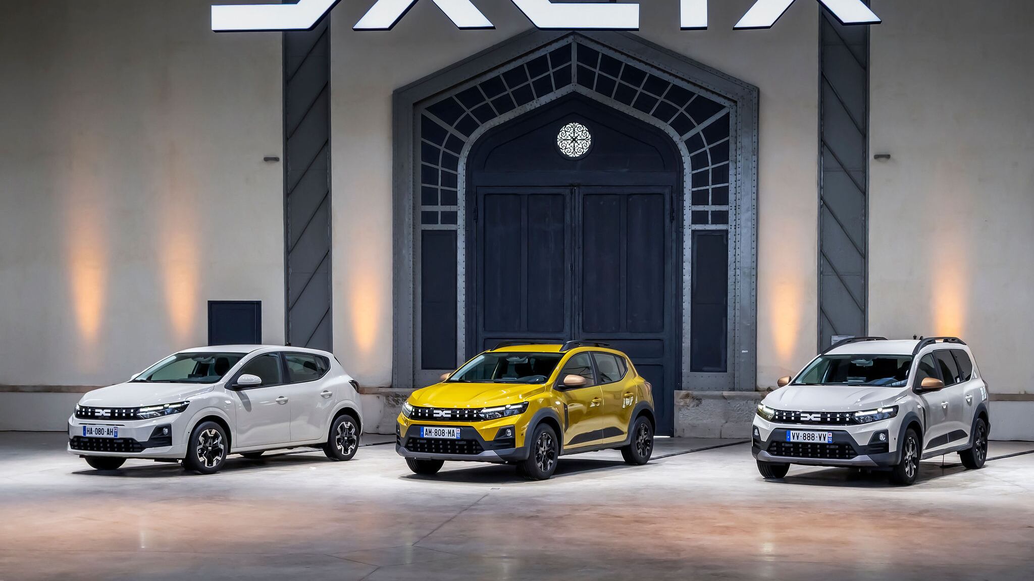 Dacia, la gamma si rinnova: ECO-G 120 su Sandero, Hybrid 155 su Sandero Stepway e Jogger