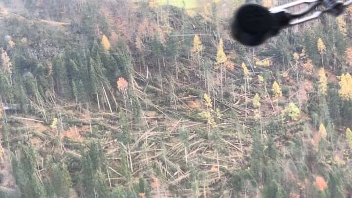 Asiago, contro il maltempo arriva lo sciamano: "Madre Terra è arrabbiata"