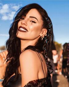 Giulia De Lellis sexy  "dark lady" al Coachella Festival 1