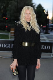 Claudia Schiffer irriconoscibile alla festa di Vogue 8