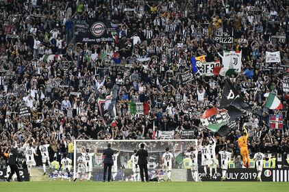 Juventus campione d'Italia: le immagini della festa bianconera 4