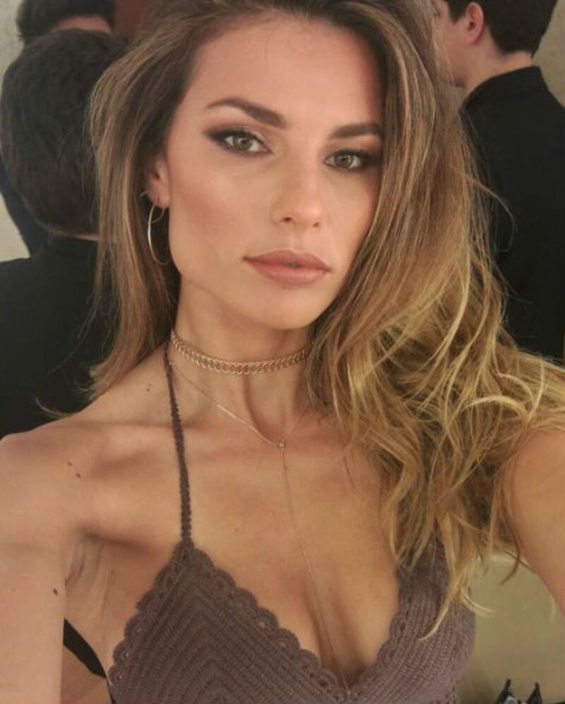 Dayane Mello, Desirèe Popper e Stefano De Martino 13
