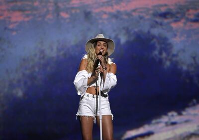 Billboard Music Awards 2017, i look più sexy 8