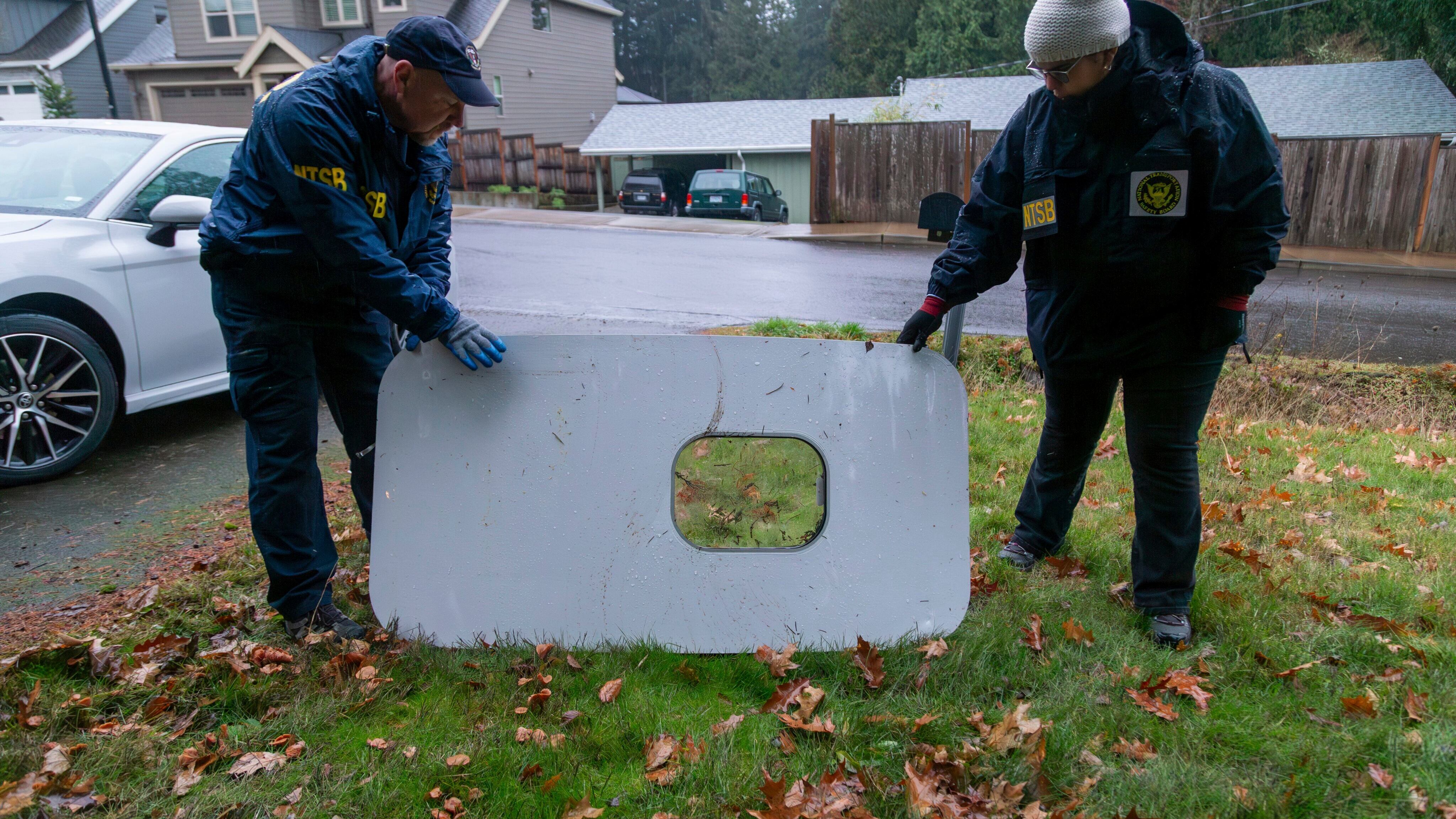 L'incidente del portello e l'inchiesta: cosa sta succedendo ai Boeing 737 Max