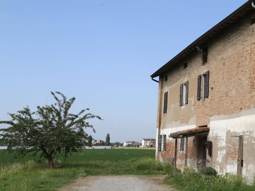Le atrocità su Saman: "Fu prima strangolata e forse sepolta viva"