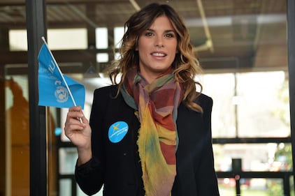 Ilary Blasi, Ilaria D'Amico e Elisabetta Canalis: le mamme sexy 7