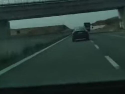 Cagliari, fuga a 200 all'ora: magrebino sperona la volante