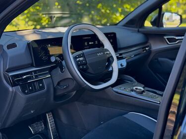 Kia Sportage 2025: guarda la gallery del restyling, confermato anche diesel 8