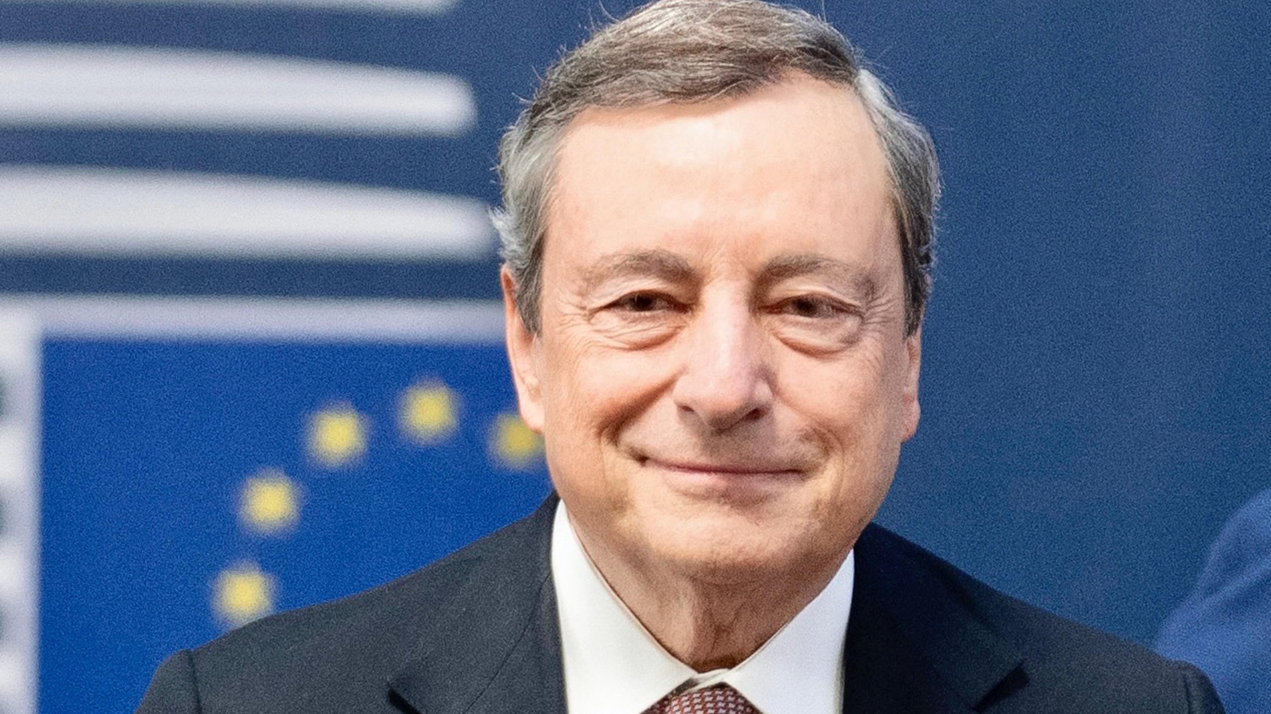 Draghi e le sanzioni: possibili per sempre. Il massimo impatto arriverà dall'estate. E con Salvini è gelo