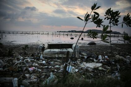 Immondizia sui luoghi dalle gare. Ecco l'altra Rio 5