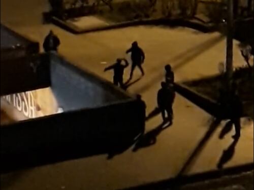 Napoli, così il branco terrorizza il Centro Direzionale