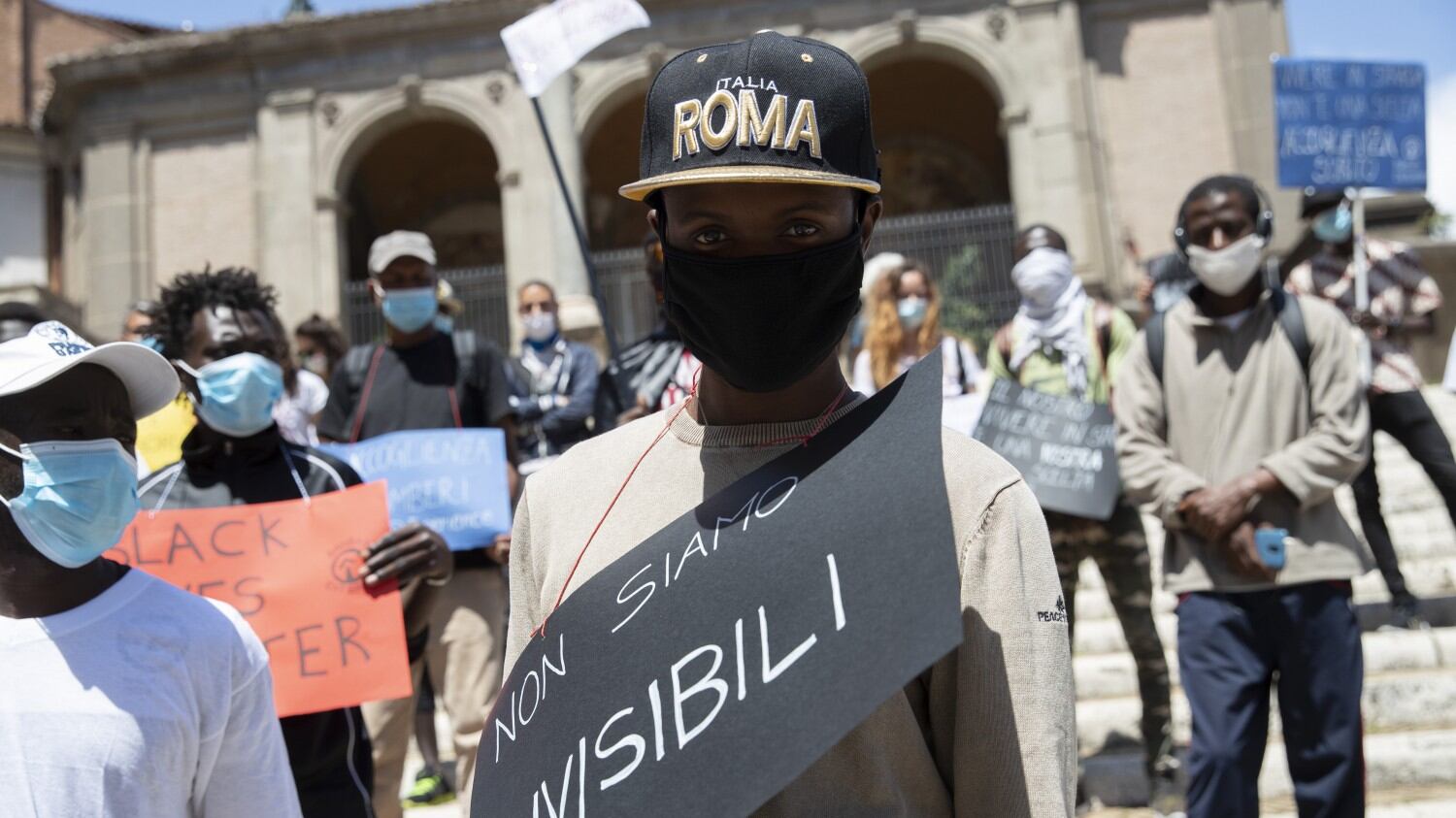 Le trattative tra Pd e M5s per cancellare i decreti sicurezza